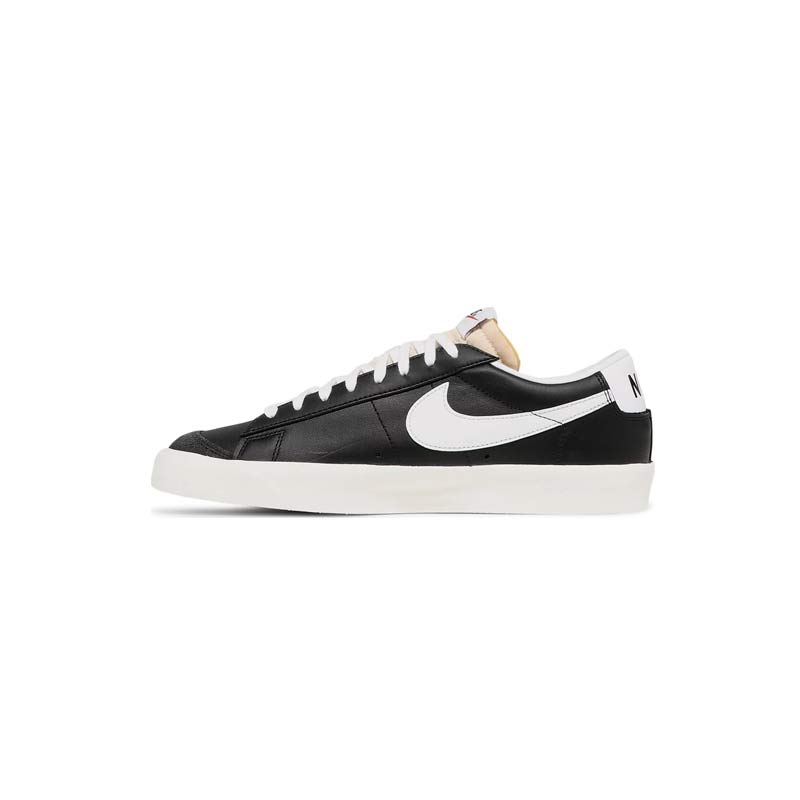 black nike blazer low