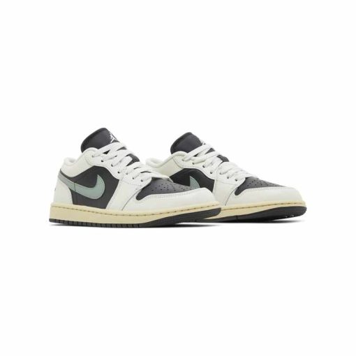 کتونی نایک ایرجردن 1 ساق کوتاه کرم مشکی سبز Nike Air Jordan 1 Low Jade Smoke