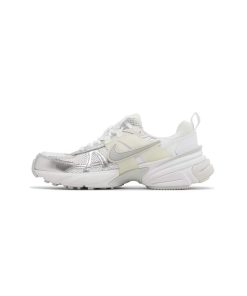 کتونی نایک راننیگ وی2کا سفید کرم نقره ای Nike V2K Run Metallic Silver