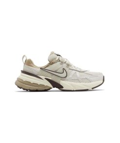 کتونی نایک راننیگ وی2کا کرم قهوه ای Nike V2K Run Light Orewood Brown