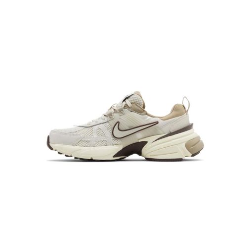 کتونی نایک راننیگ وی2کا کرم قهوه ای Nike V2K Run Light Orewood Brown