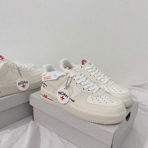 کتونی نایک ایرفورس 1 کرم سفید Nike Air Force 1 07 Noah Cream White Red