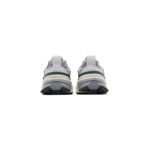 کتونی نایک راننیگ وی2کا طوسی نقره ای Nike V2K Run Pure Platinum Wolf Grey